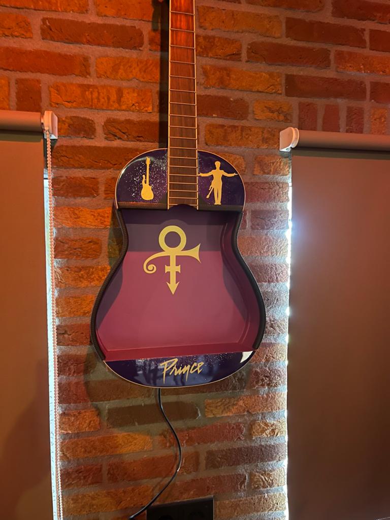 Prince mancave gitaar lichtbak, Ophalen of Verzenden, Nieuw, Lichtbak of (neon) lamp