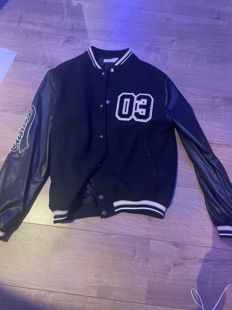 Stijlvolle Zomer Jas - maat 170 Varsity' %50 off, Kleding | Heren, Ophalen of Verzenden, Nieuw, Maat 48/50 (M), Zwart