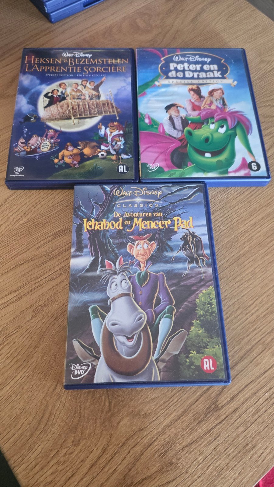 Disney DVD's: Ichabod, Heksen & Bezemstelen, Peter & Draak, Gebruikt, Tekenfilm, Ophalen of Verzenden, Nederlands