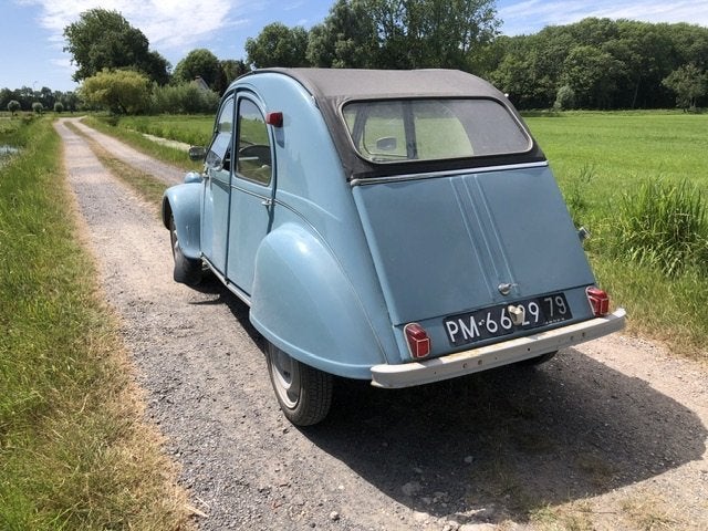 Citroën 2cv 18 pk 1964 en AU 1954, foto 2