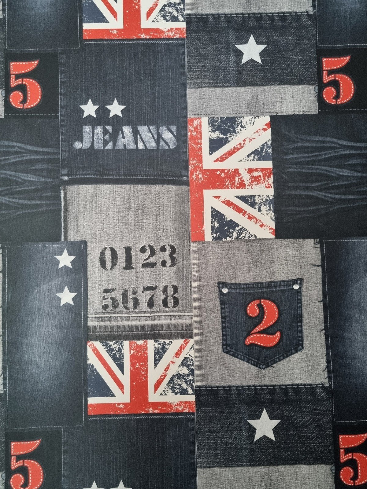 Jeans Behang - 6 Rollen - Stoer Design met Britse Vlag, Huis en Inrichting, Stoffering | Behang, Ophalen of Verzenden, 25 tot 50 m²