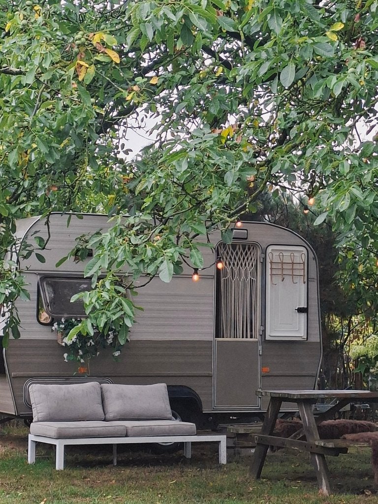 Hippe vintage Chateau Caravan, Caravans en Kamperen, Chateau, Rondzit, Disselslot, Tot 4 meter