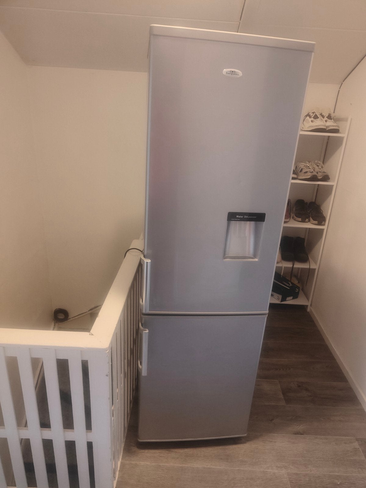 Whirlpool Koelkast met Waterdispenser, Ophalen, 150 tot 200 liter, 160 cm of meer, Zo goed als nieuw