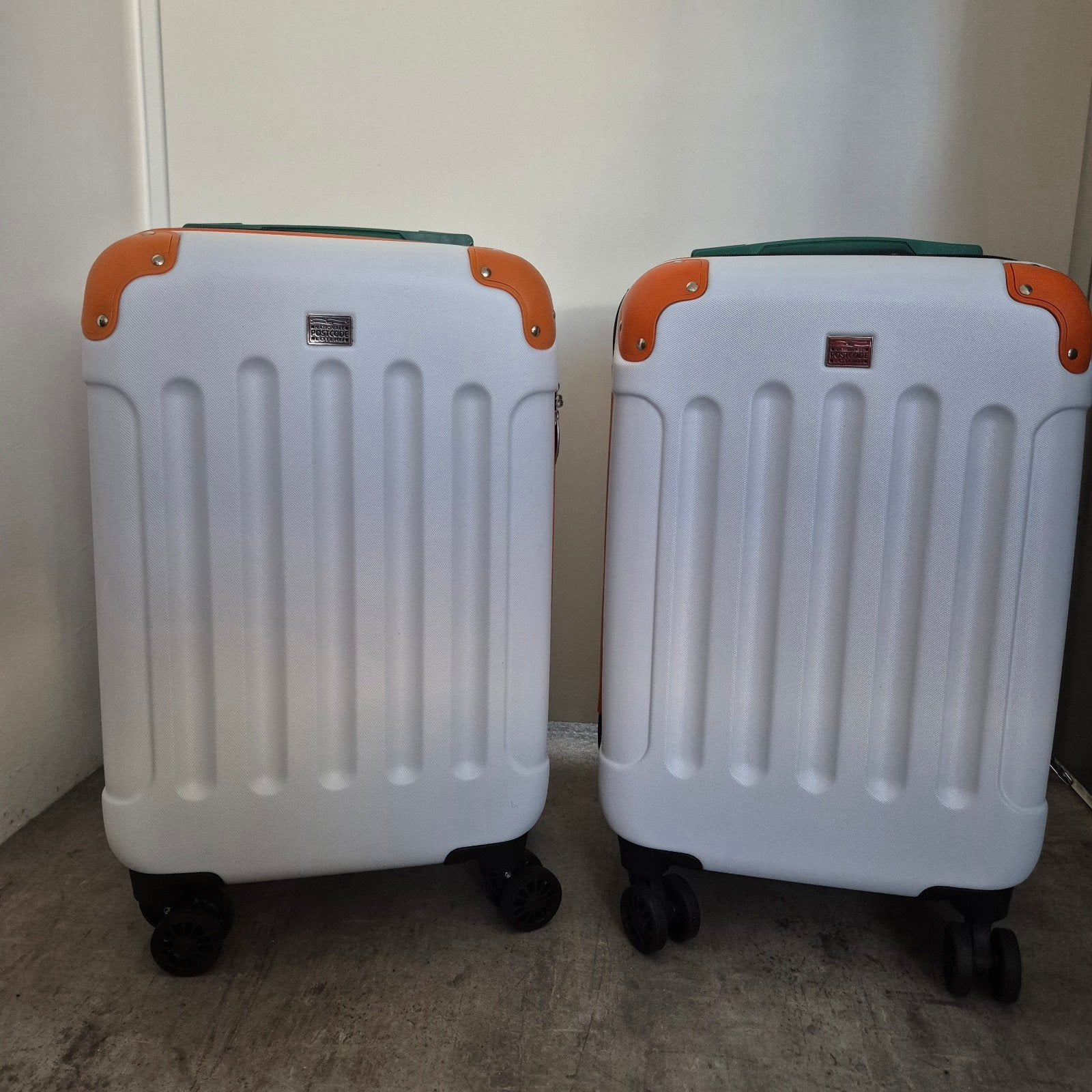 Set van 2 Nieuwe Handbagage Koffers - Wit/Oranje, Ophalen, Nieuw, Hard kunststof, Uitschuifbare handgreep