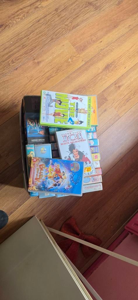 Gratis doos met videobanden ophalen, Cd's en Dvd's, Alle leeftijden, Ophalen, Gebruikt, Overige genres