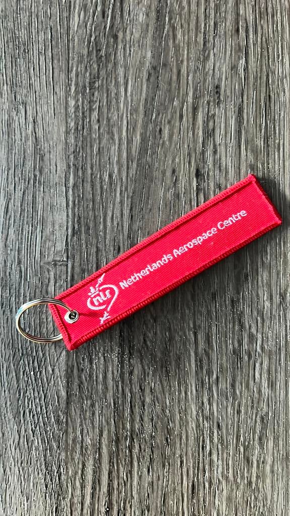 Stevige sleutelhanger NLR /  Remove before flight, Verzamelen, Ophalen of Verzenden, Nieuw, Transport
