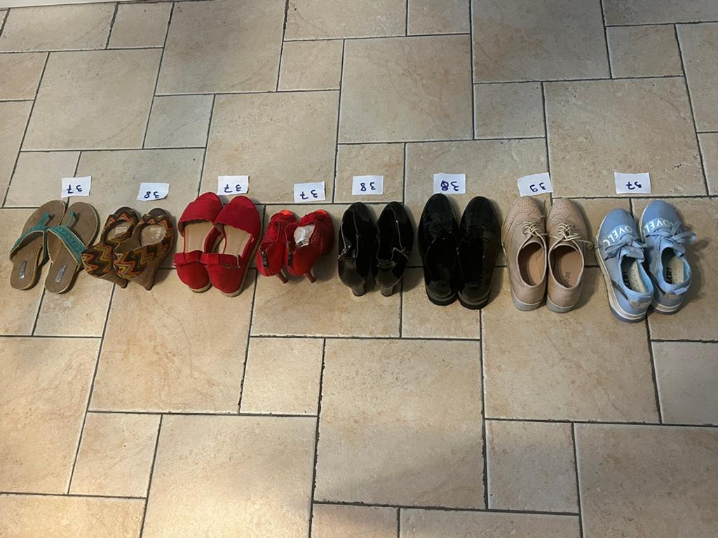 Dames schoenen, Ophalen of Verzenden, Zo goed als nieuw, Meisje, Muts