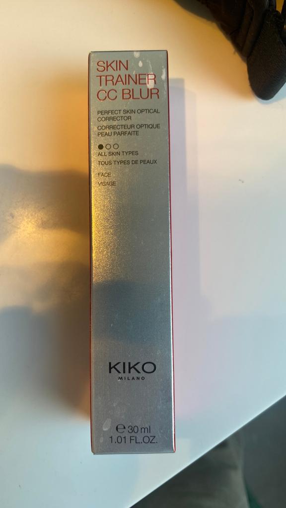 KIKO skin trainer CC blur, Ophalen of Verzenden, Nieuw, Gehele gezicht