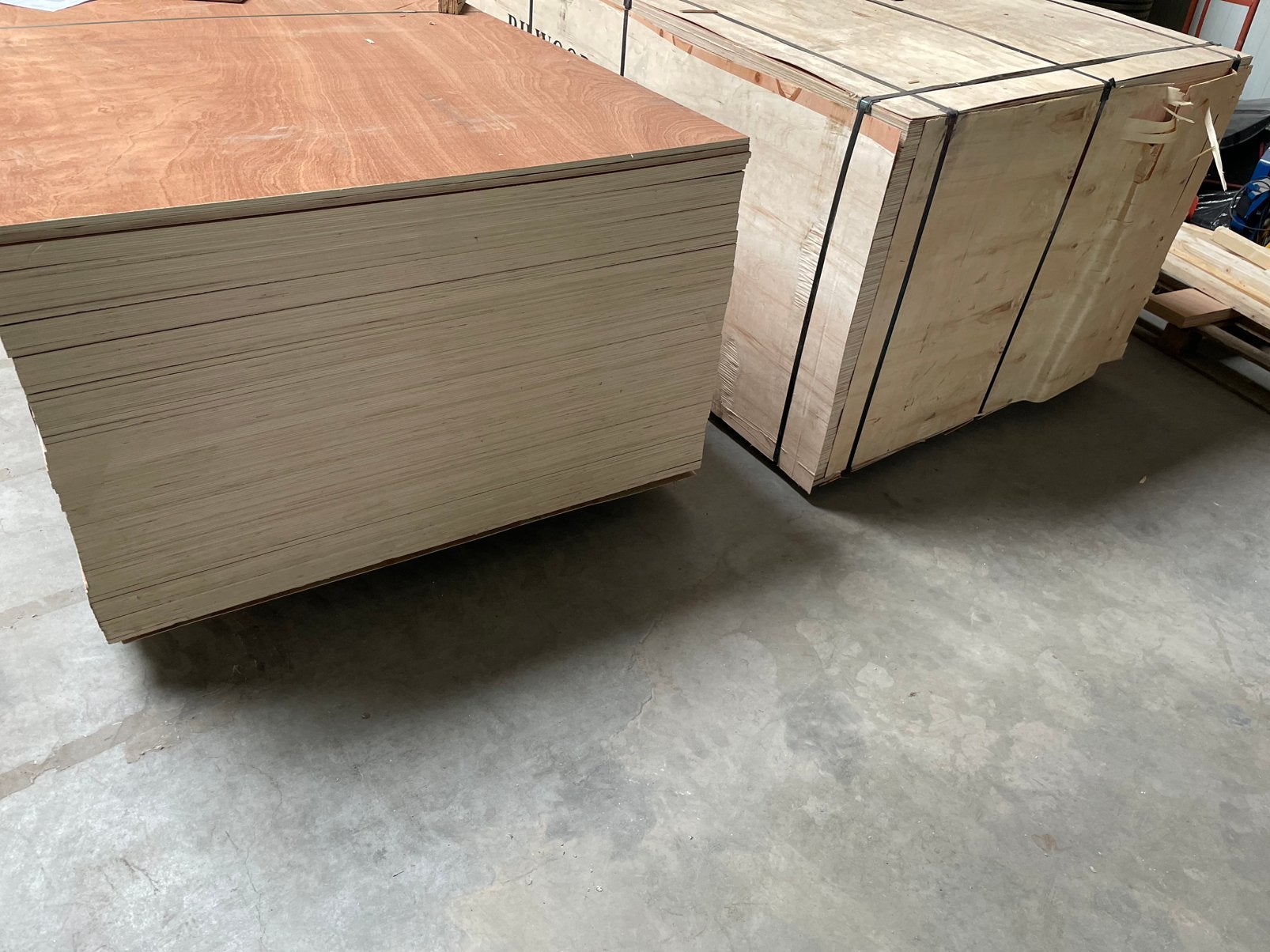 Sapelli Multiplex platen 122 x 244, Doe-het-zelf en Verbouw, Ophalen, Nieuw, Multiplex, Minder dan 20 mm