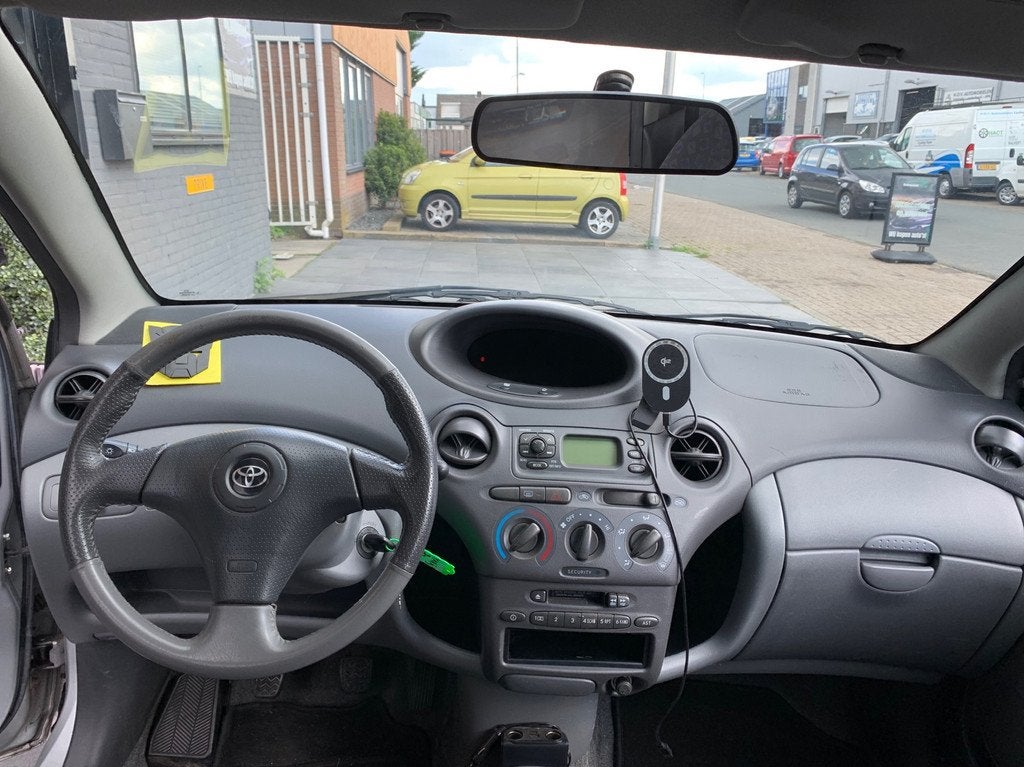 Toyota Yaris 1.3-16V VVT-i Luna|3e eigenaar|Nederlandse Auto, Voorwielaandrijving, 1299 cc, Gebruikt, 31 €/maand