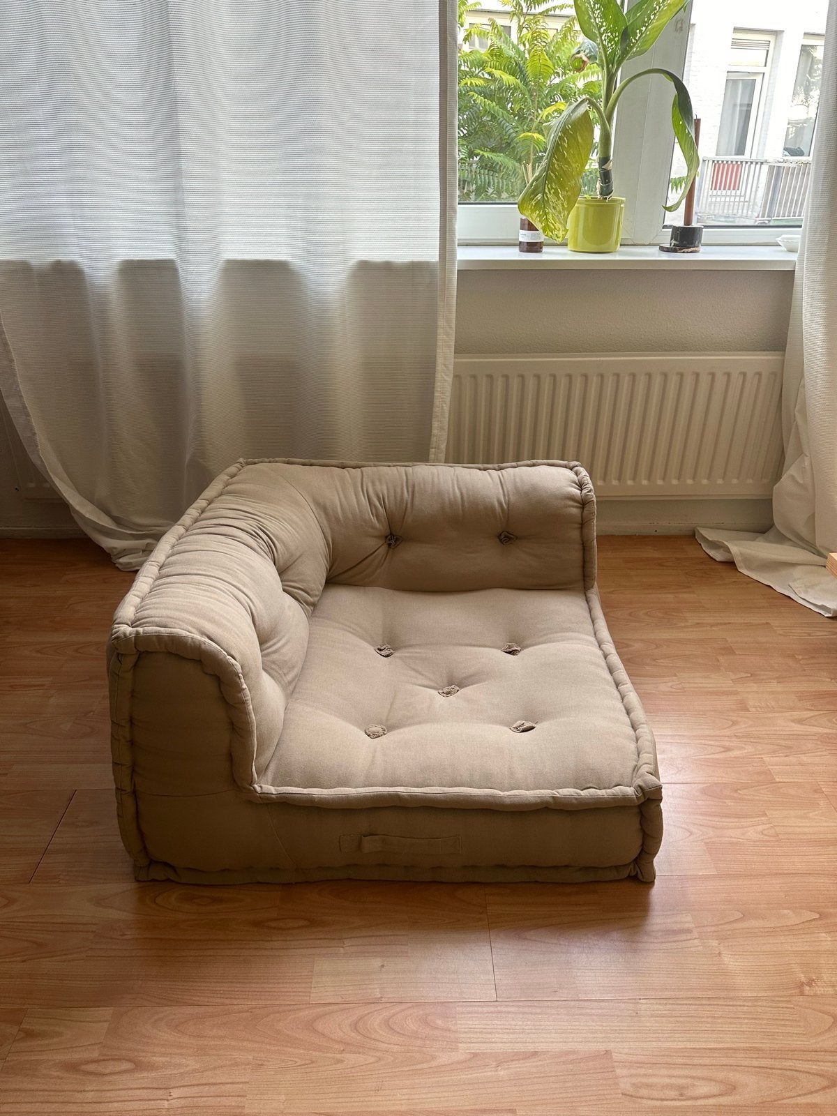 Sklum vloerkussen / bank, Ophalen, Eenpersoons, 75 tot 100 cm, Zo goed als nieuw