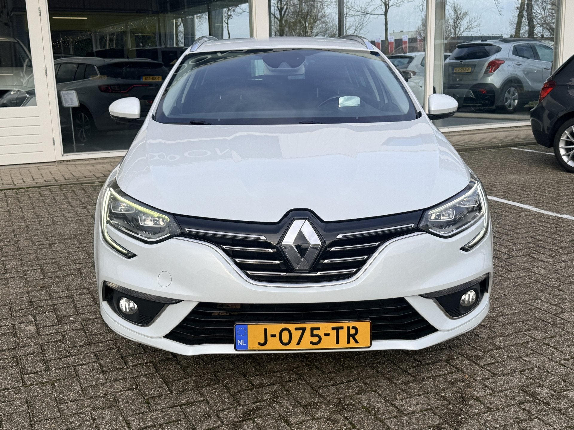 Renault Mégane Estate 1.2 TCe Bose Edition | LED | Keyless, Voorwielaandrijving, Parkeersensor, Gebruikt, 4 cilinders