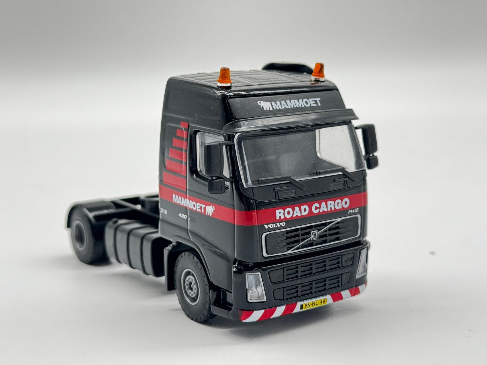 TEMA TOYS VOLVO FH globetrotter MAMMOET