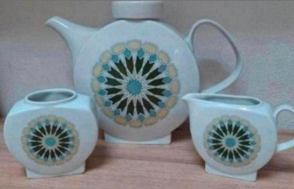Melitta theepot,  suikerpot en roomkan. Type Budapest., Ophalen of Verzenden