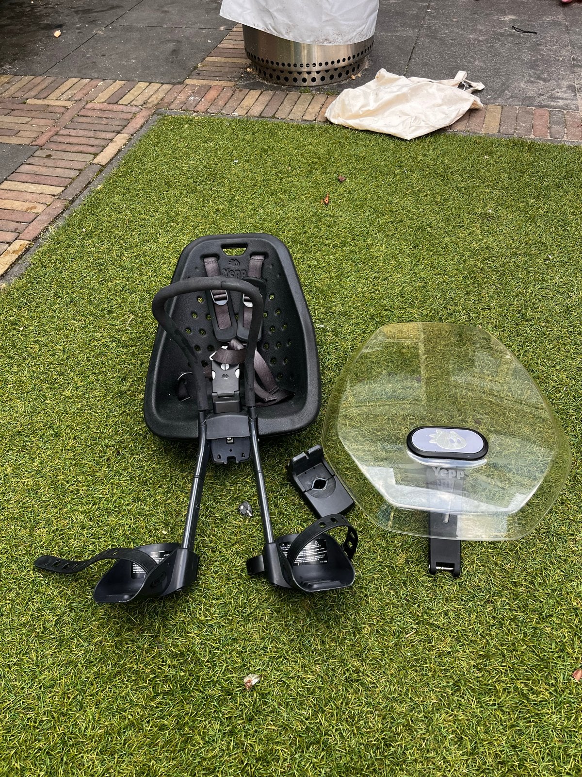 Thule Yepp Mini fietsstoeltje met windscherm., Ophalen of Verzenden, Gebruikt, 0 t/m 13 kg, Voorzitje