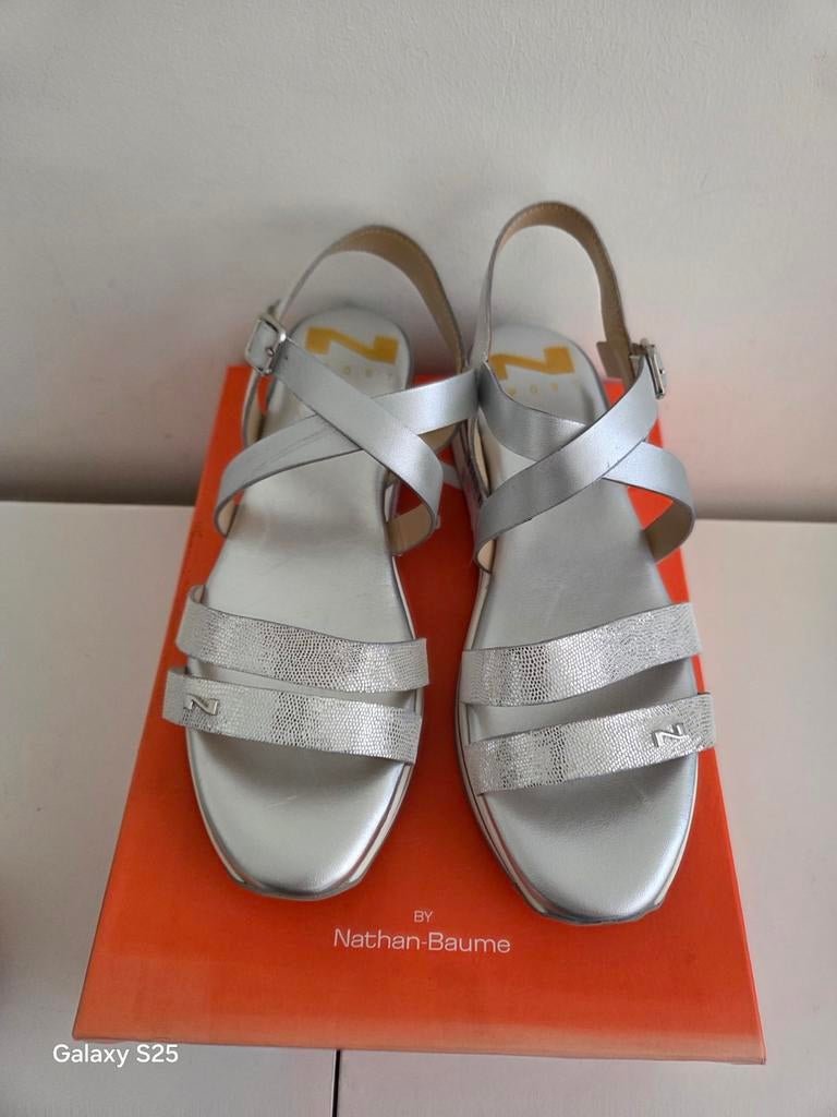 nathan baume zilverkleurige sanalen met bandjes, Overige kleuren, Nathan baume, Nieuw, Sandalen of Muiltjes