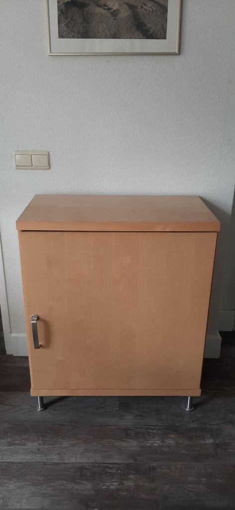 Ikea kastje met 2 extra planken. b: 72 cm, h: 77 cm, d: 40cm, Ophalen, Gebruikt