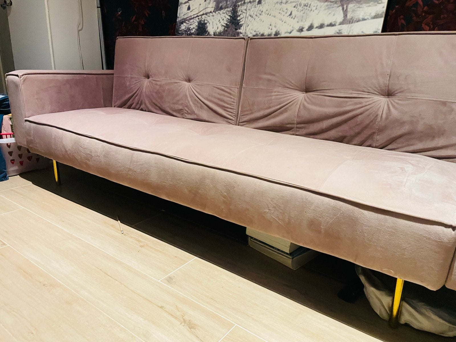Roze fluwelen slaapbank met gouden poten, Tweepersoons, 75 tot 100 cm, Ophalen of Verzenden, Zo goed als nieuw