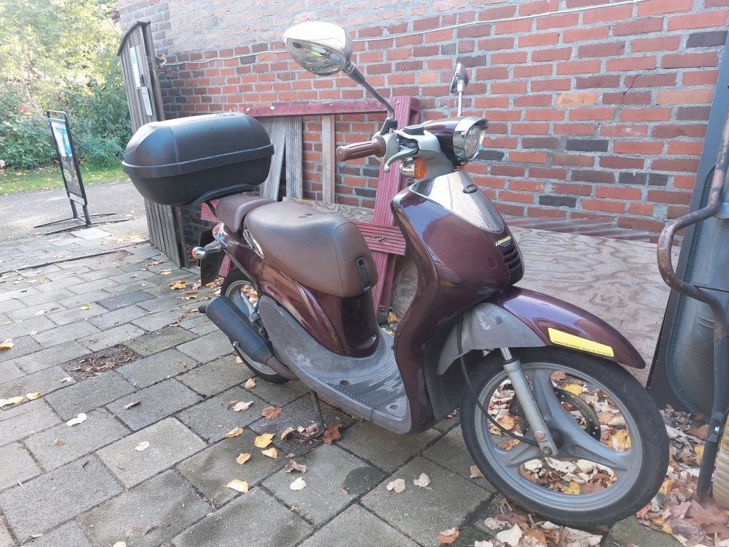 Te Koop goed onderhouden bromscooter Yamaha, Fietsen en Brommers, Ophalen, Gebruikt, Yamaha, Benzine