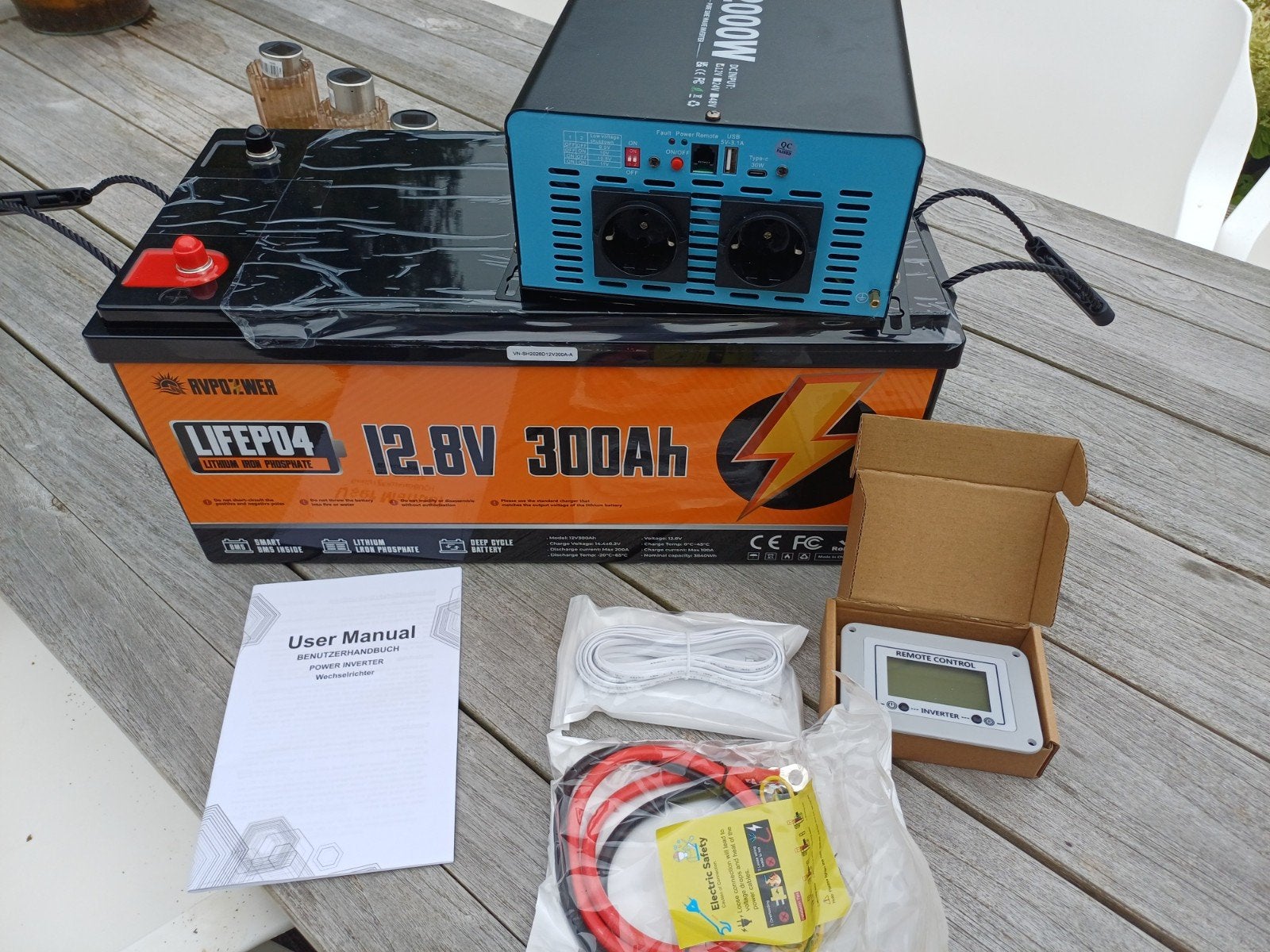 Nieuwe 300ah 12v lithium accu + 2000W Pure Sinus Omvormer me, Caravans en Kamperen, Ophalen, Nieuw
