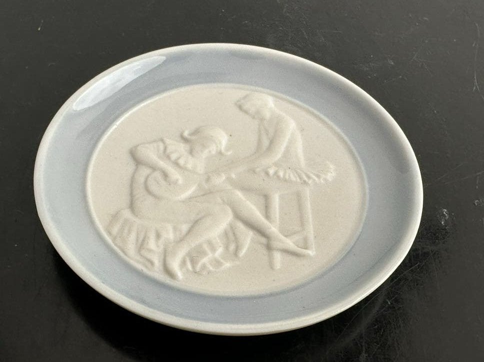 Llardo porselein Thee tip bordje Ballerina 8 cm, Ophalen of Verzenden, Zo goed als nieuw, Porselein, Kop en/of schotel