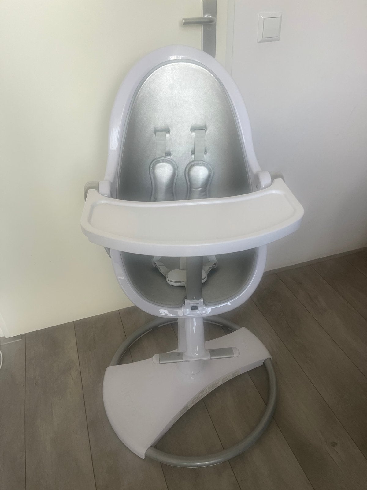 Bloom Fresco Chrome kinderstoel wit/zilver, Kinderen en Baby's, Ophalen, Zo goed als nieuw, Overige typen, Afneembaar eetblad