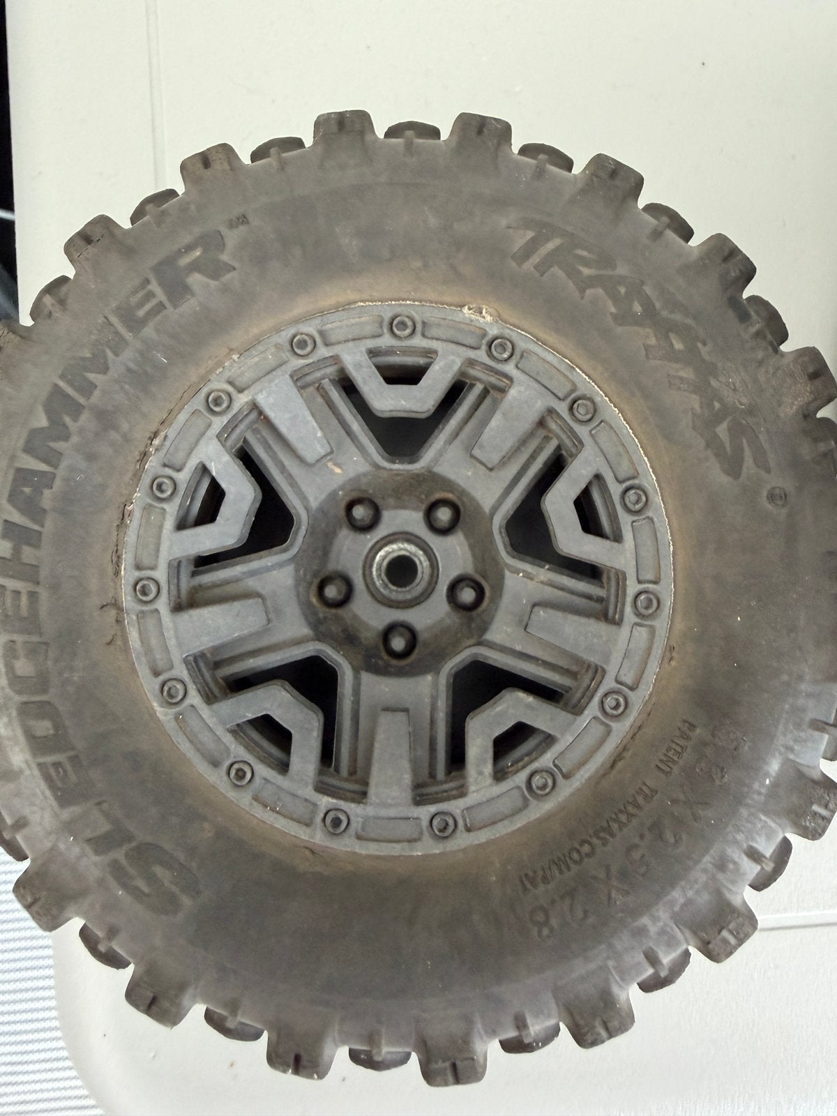 Sledgehammer banden, Ophalen, Auto offroad