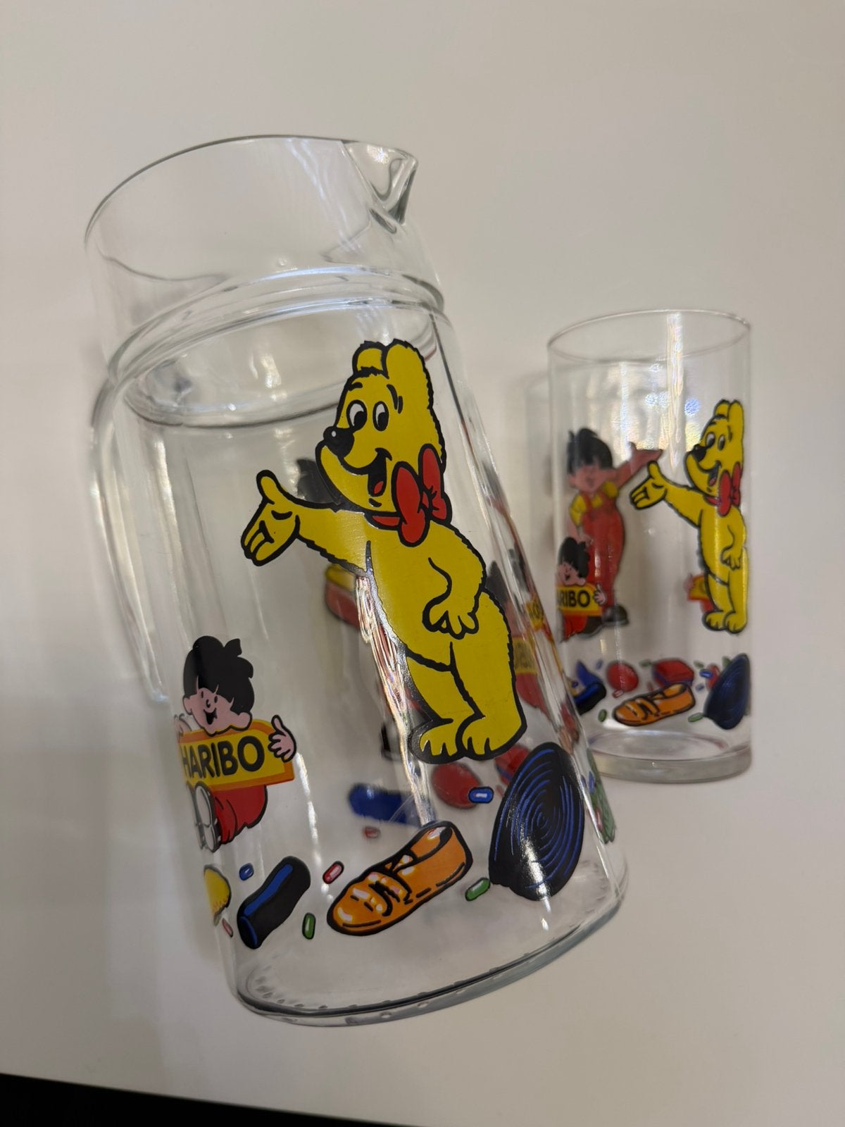 Haribo waterkan/ saraf met 4 bijbehorende glazen, Ophalen of Verzenden, Zo goed als nieuw, Overige typen