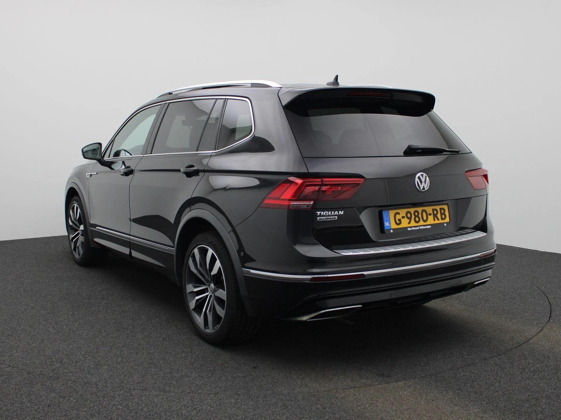 Volkswagen Tiguan Allspace 1.5 TSI Highline Business R, 150 pk, Zwart, Origineel Nederlands, SUV of Terreinwagen