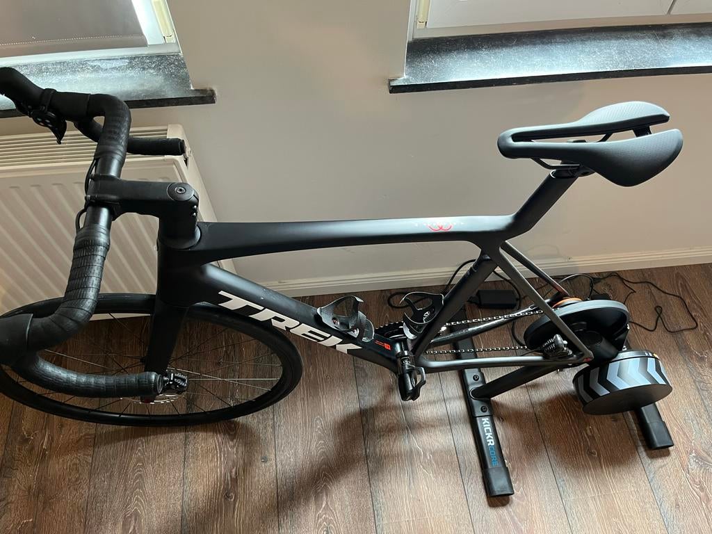 Trek Madone SL5 Gen 8 racefiets, 28 inch, Carbon, Heren, Zo goed als nieuw
