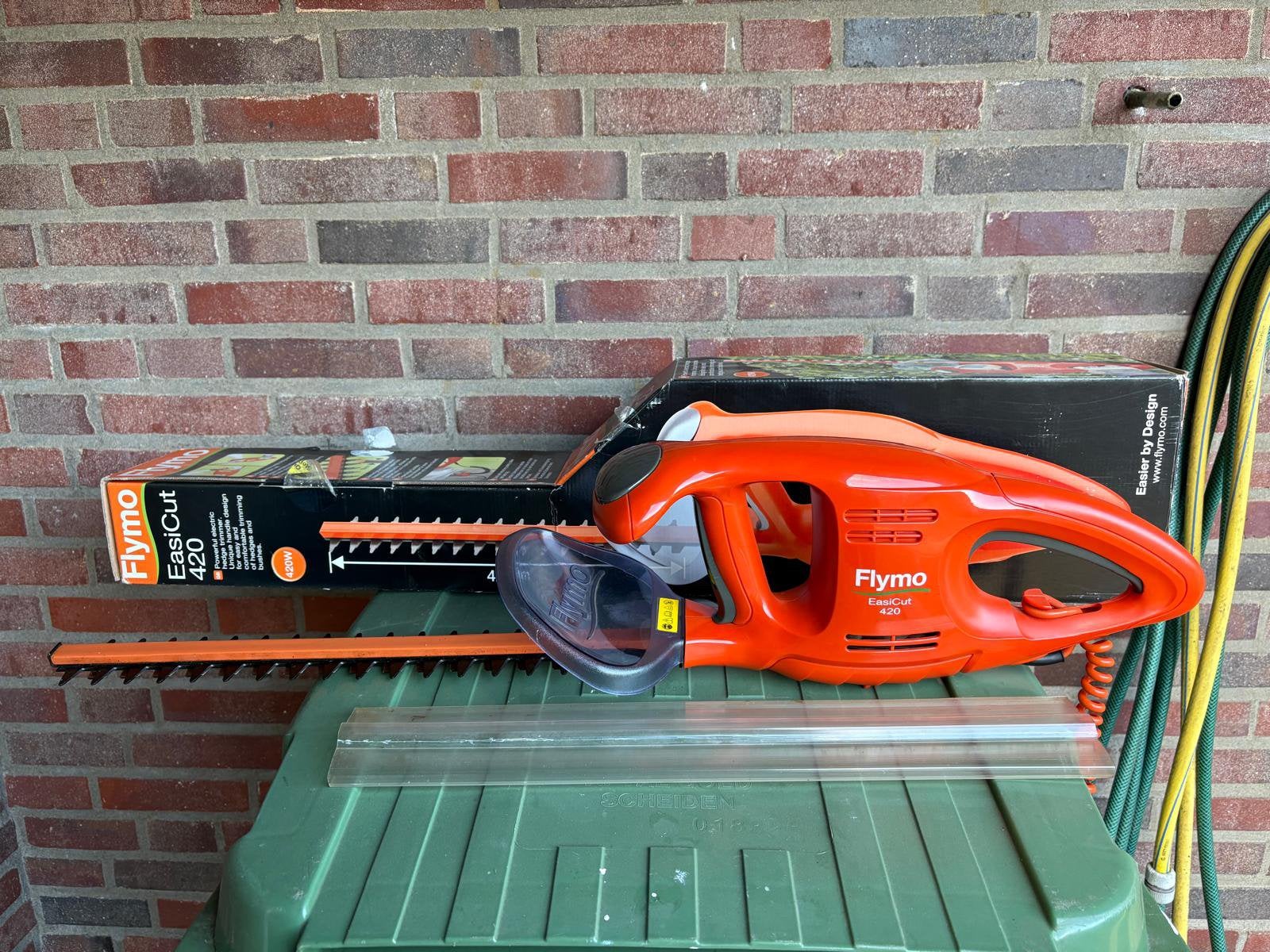 Flymo Heggenschaar, Ophalen of Verzenden, Zo goed als nieuw, Elektrisch
