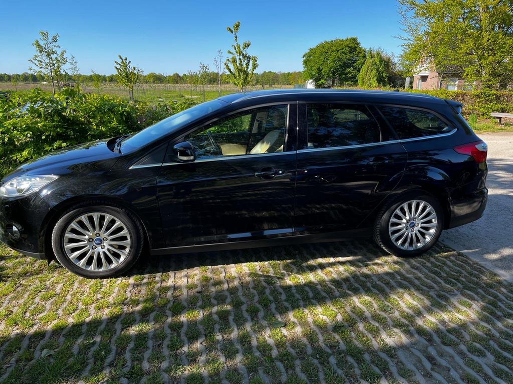 Ford Focus 1.6 Ecoboost 182 Pk! Wagon 2012 Zwart, Auto's, 1596 cc, 1258 kg, Zwart, 4 cilinders