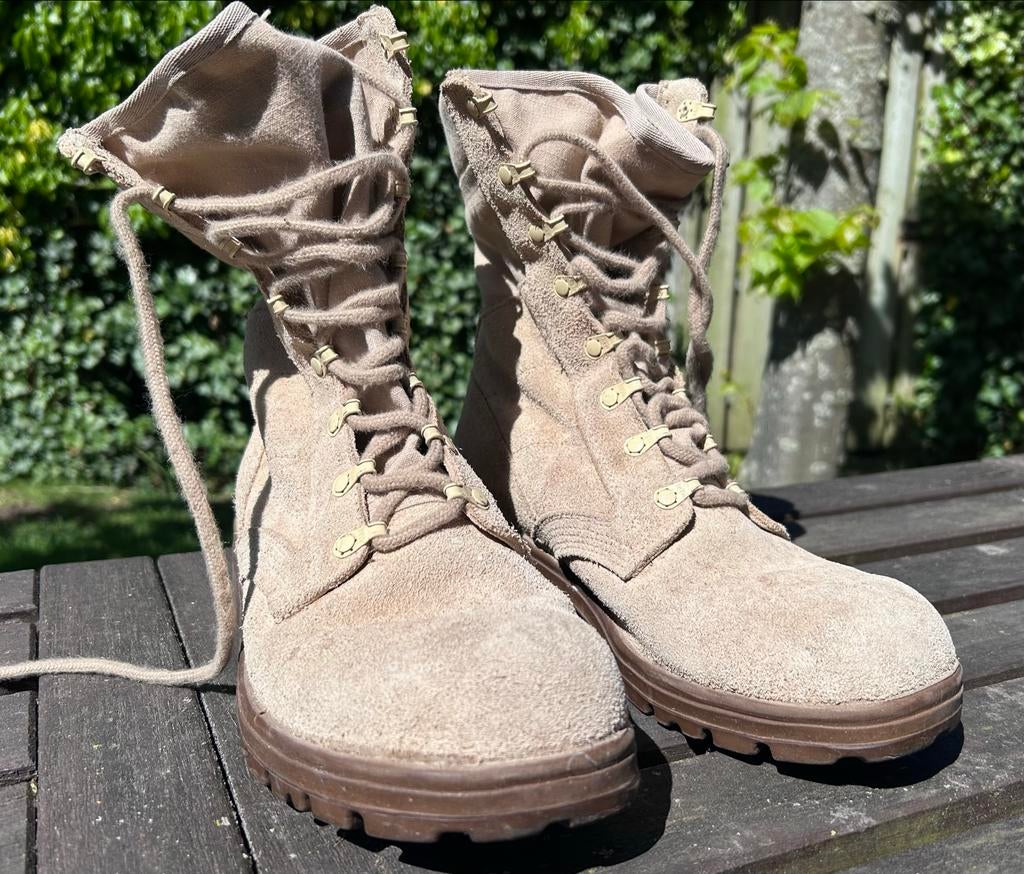 Beige canvas en suède legerkisten - Maat 43,5, Kleding | Heren, Schoenen, Ophalen of Verzenden, Zo goed als nieuw, Overige kleuren