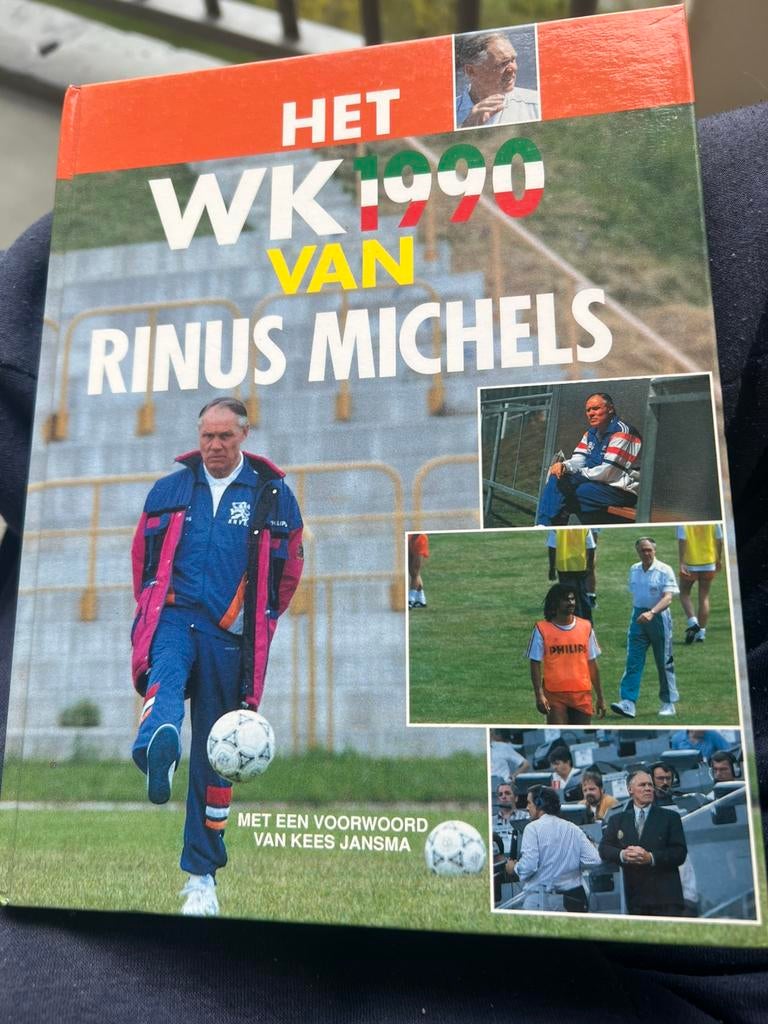 Het WK 1990 van Rinus Michels, Ophalen of Verzenden, Zo goed als nieuw, Balsport