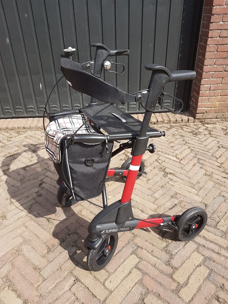 Rollator Topro troja 2G, Ophalen, Opvouwbaar, Zo goed als nieuw