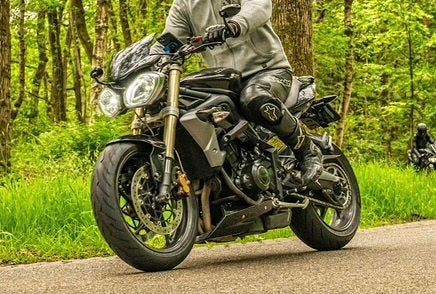 Triumph Street Triple 675 - SC Project, Quickshifter, Handva, 675 cc, Sportuitlaat, Motorrijbewijs A, Gebruikt