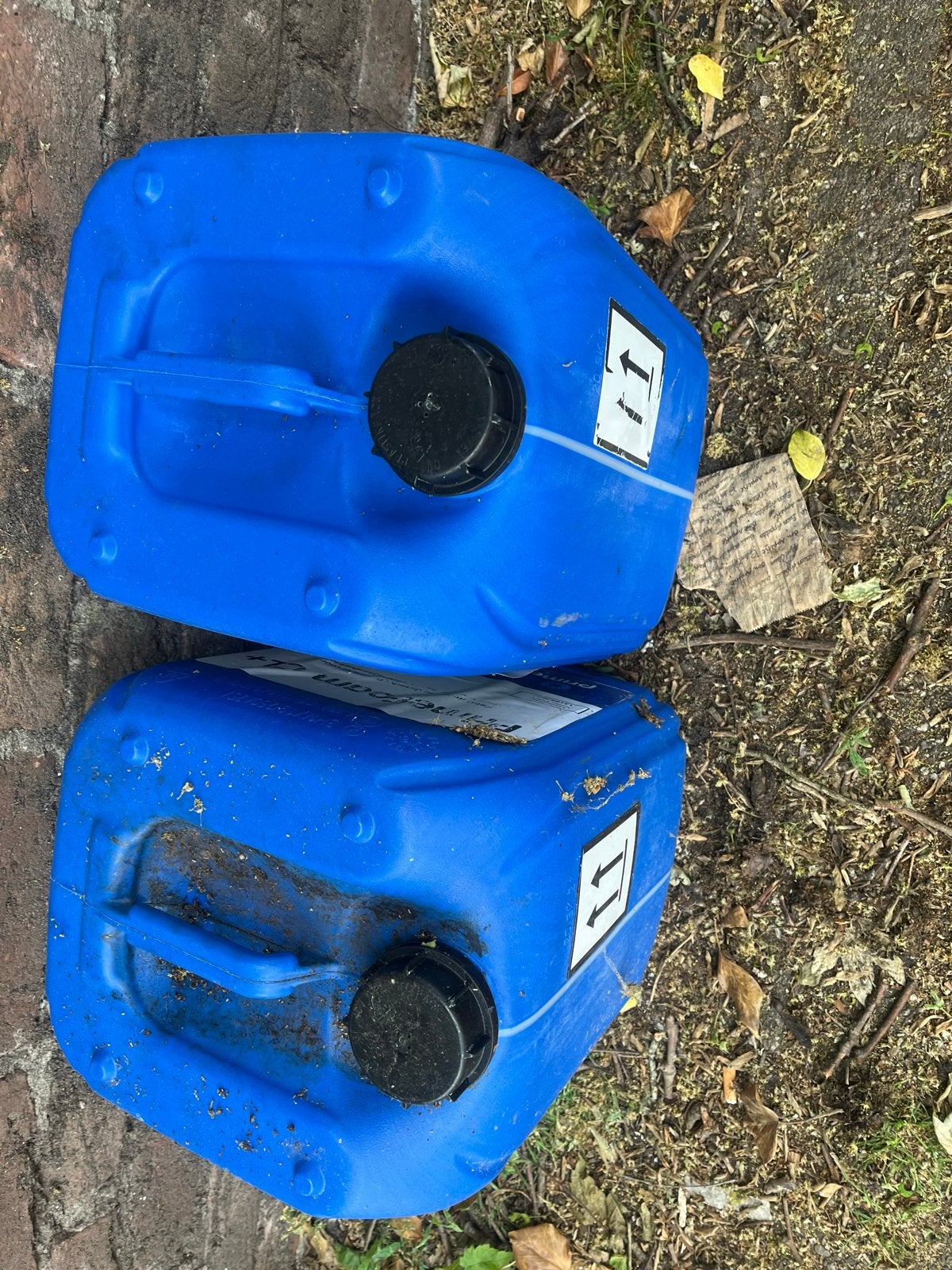 Lege jerrycans (20L) - 7 stuks, Ophalen of Verzenden, Gebruikt