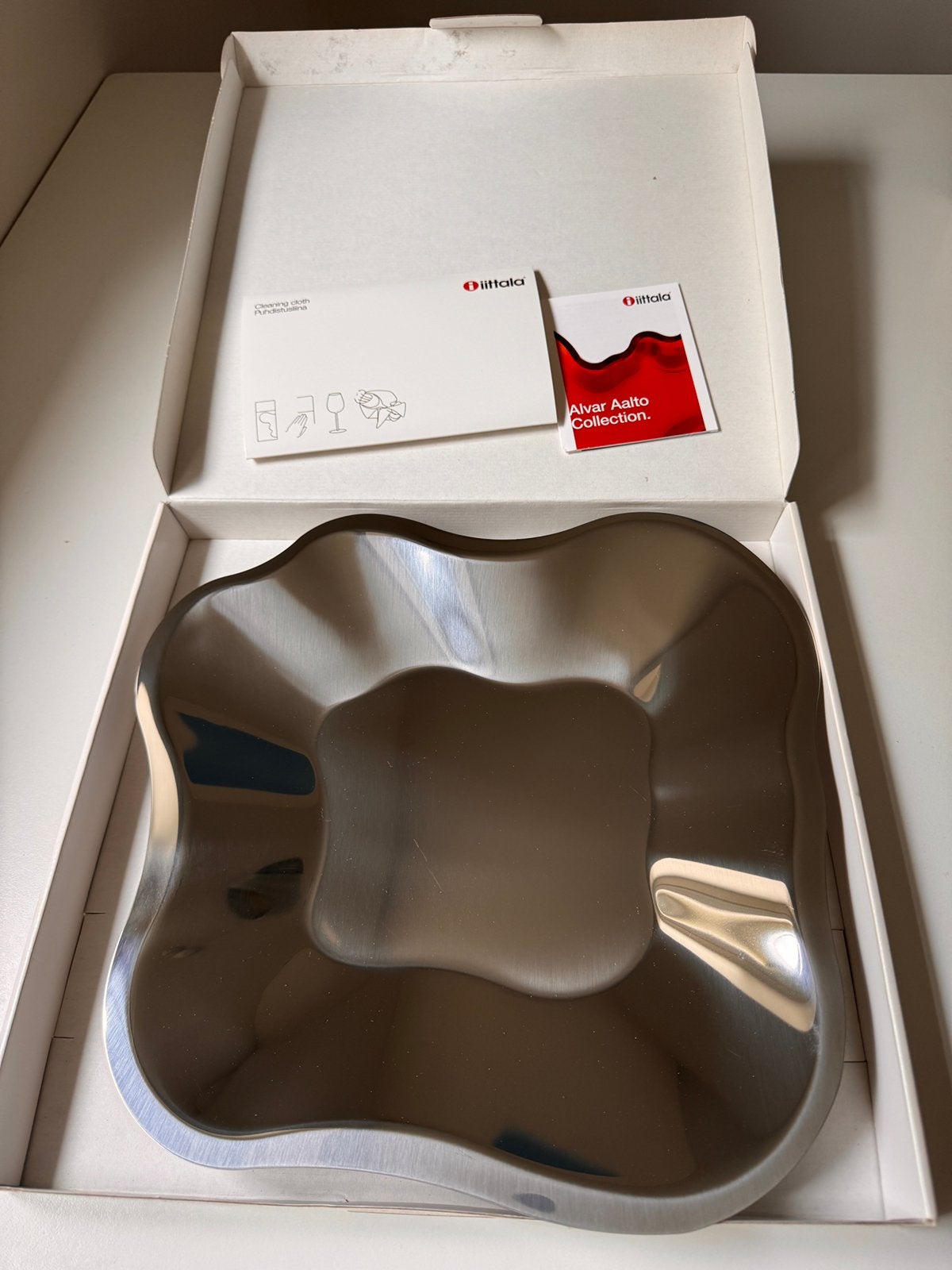 Nieuwe Iittala Alvar Aalto rvs schaal 25x358mm, Ophalen of Verzenden, Nieuw, Rond, Overige materialen