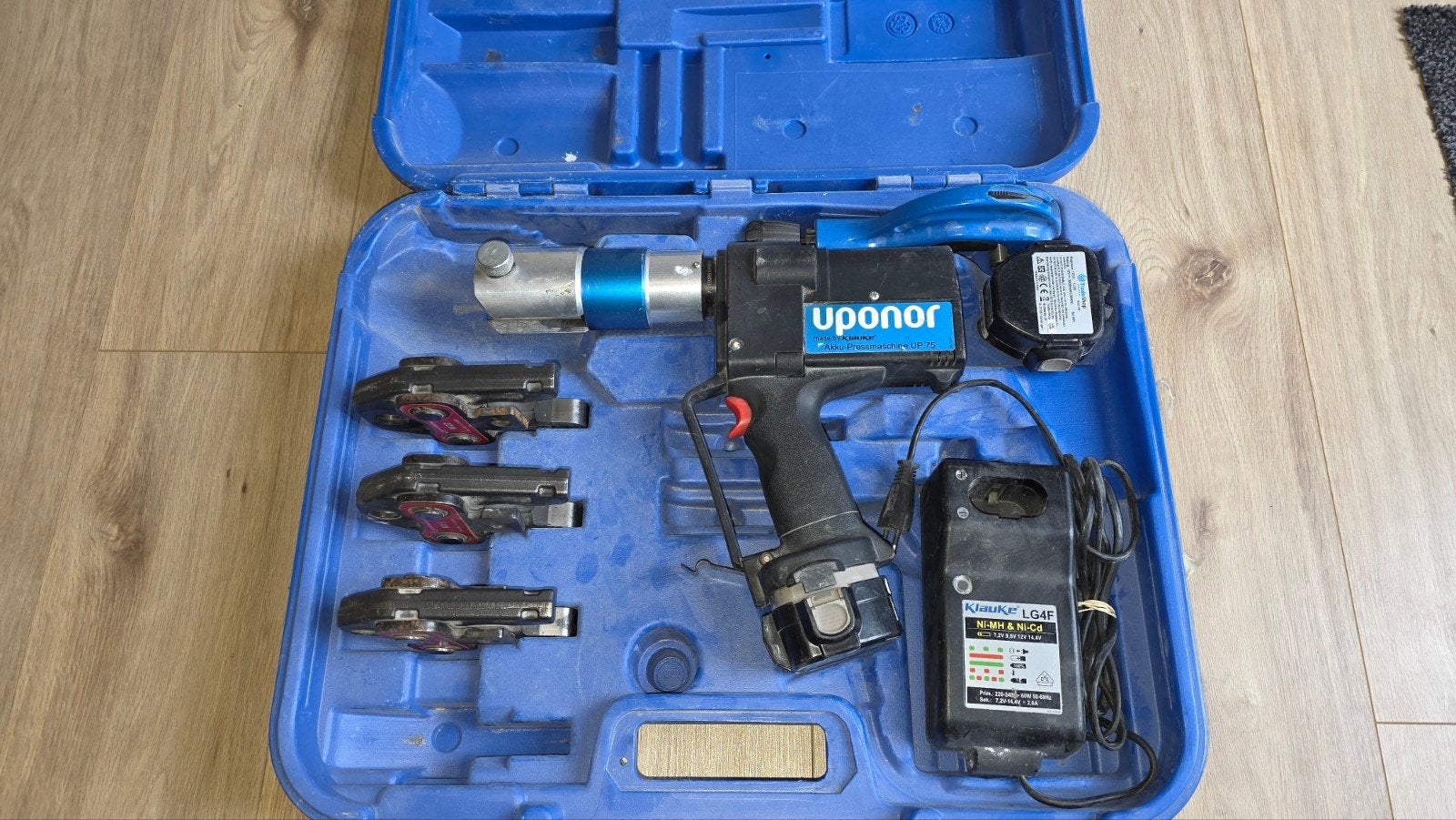 Perstang Uponor/Klauke, Ophalen, Zo goed als nieuw