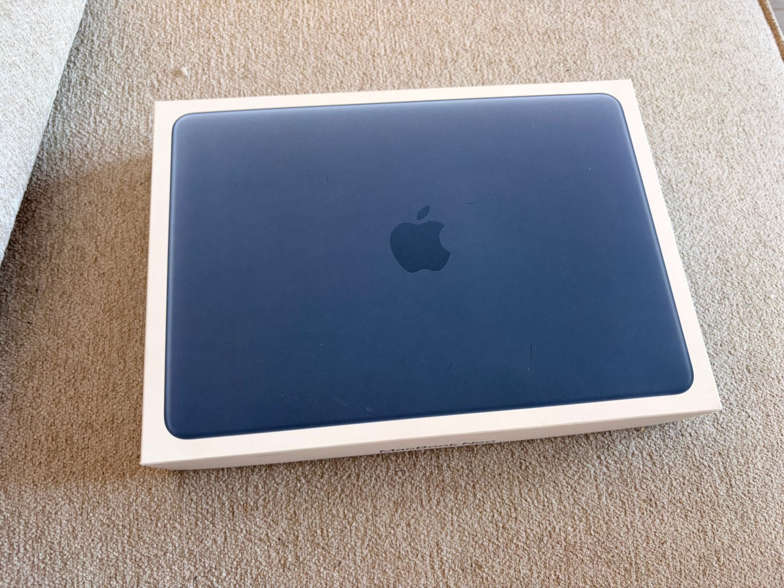 Apple MacBook Neo 2 maanden oud nog garantie, Computers en Software, Ophalen, 8 GB, 13 inch, Zo goed als nieuw