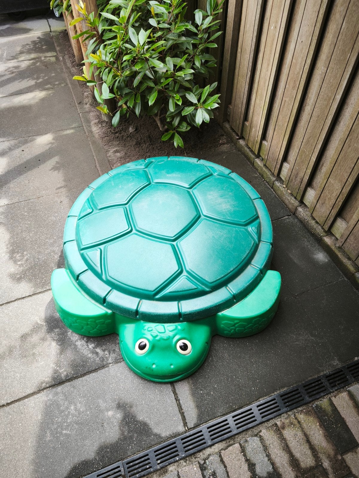 Gratis Little Tikes Schildpad Zandbak met deksel, Ophalen, Gebruikt