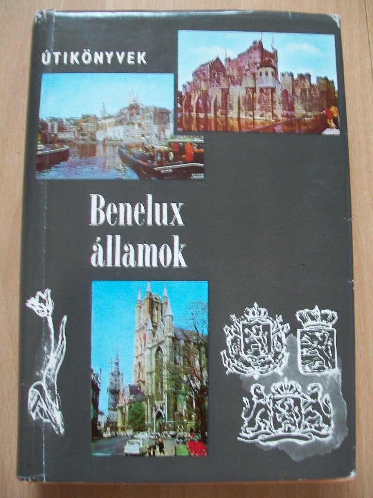 Reisgids België Nederland Luxemburg Hongaars Benelux államok, Ophalen of Verzenden, Reisgids of -boek, Benelux, Gelezen