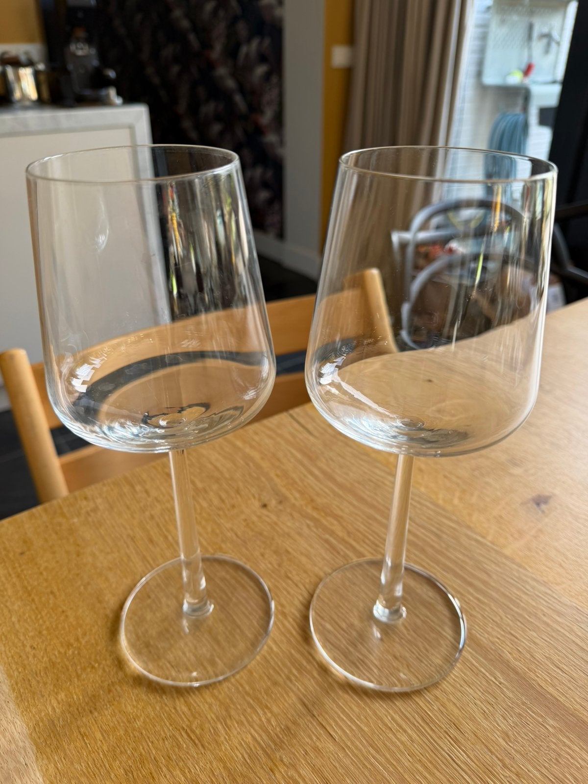 Iittala Essence rode wijnglazen 2 stuks, Ophalen of Verzenden, Zo goed als nieuw, Overige typen