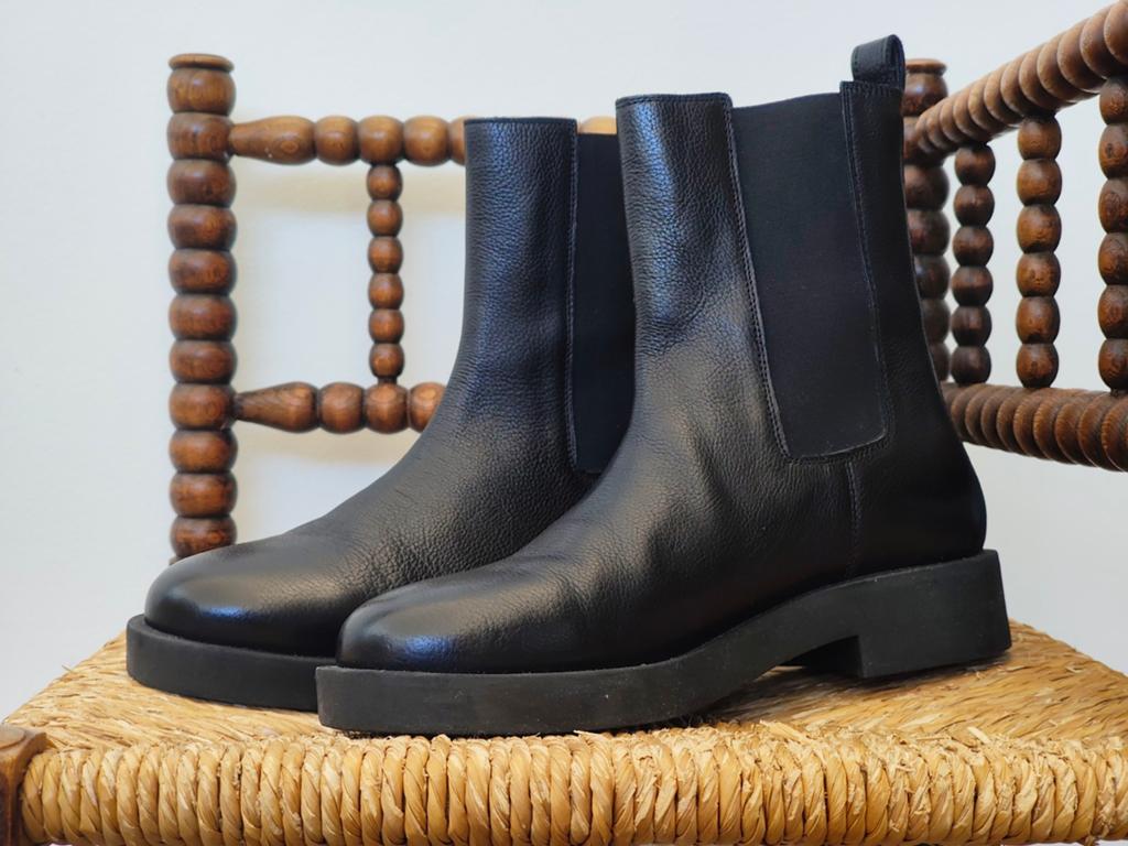 Sacha Leren Chelsea Boots Laarzen Maat 41/42, Zwart, Lage of Enkellaarzen, Ophalen of Verzenden, Zo goed als nieuw