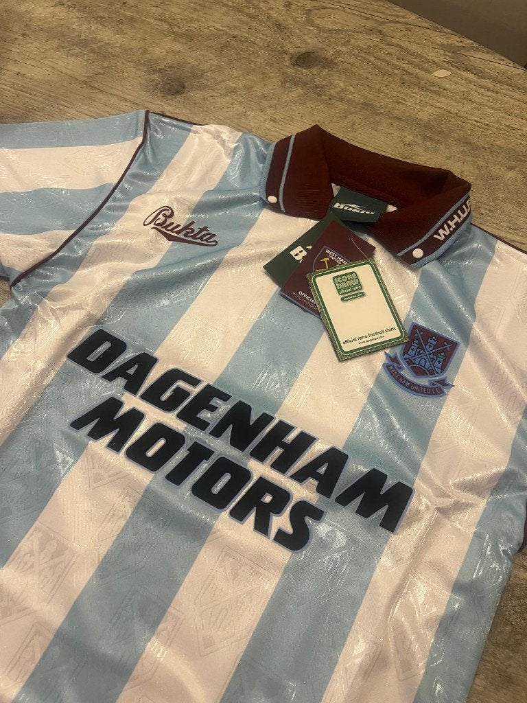 West Ham United Retro Voetbalshirt - Nieuw met labels, Onbekend, Verenigd Koninkrijk, Bukta, Blauw, Info@bukta.com