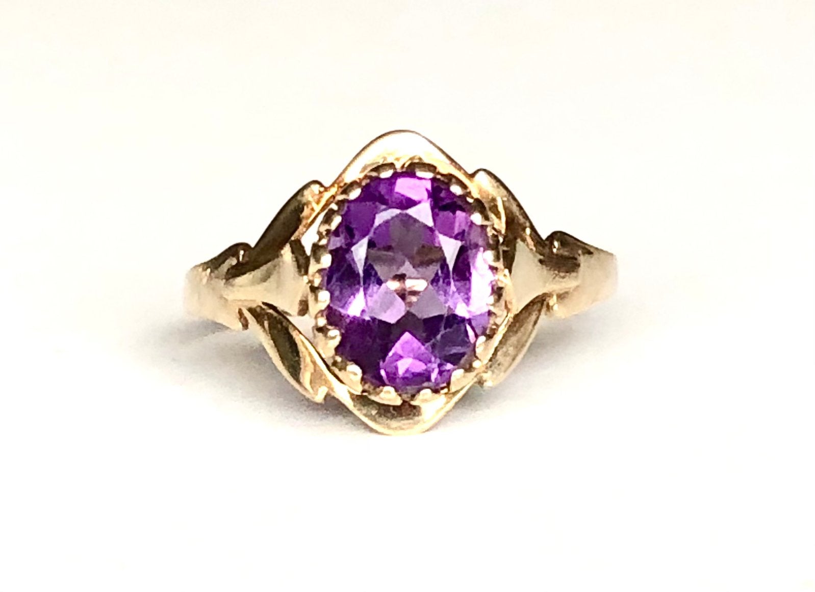 Vintage 9k gouden ring amethist maat 17,5, Sieraden, Tassen en Uiterlijk, Ringen, Paars, Ophalen of Verzenden, Zo goed als nieuw