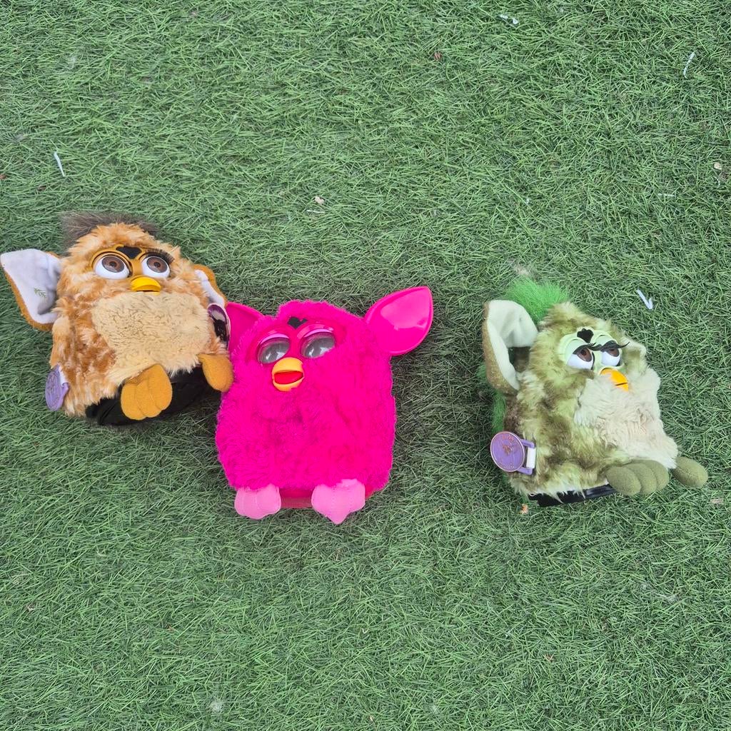Set van 3 Furby knuffels - Roze, bruin en groen, Kinderen en Baby's, Speelgoed | Knuffels en Pluche, Gebruikt, Overige merken
