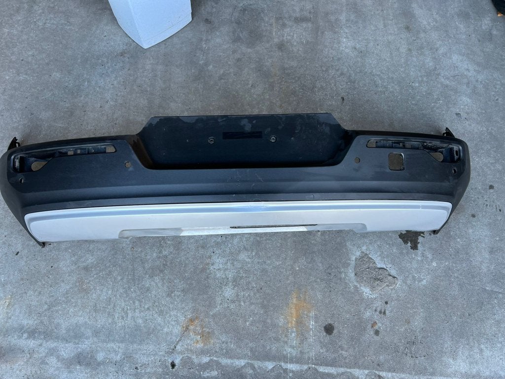 achterbumper xc40 pdc 31449333 diffuser 32293855, Gebruikt, Volvo, Bumper, Info@volvo.com