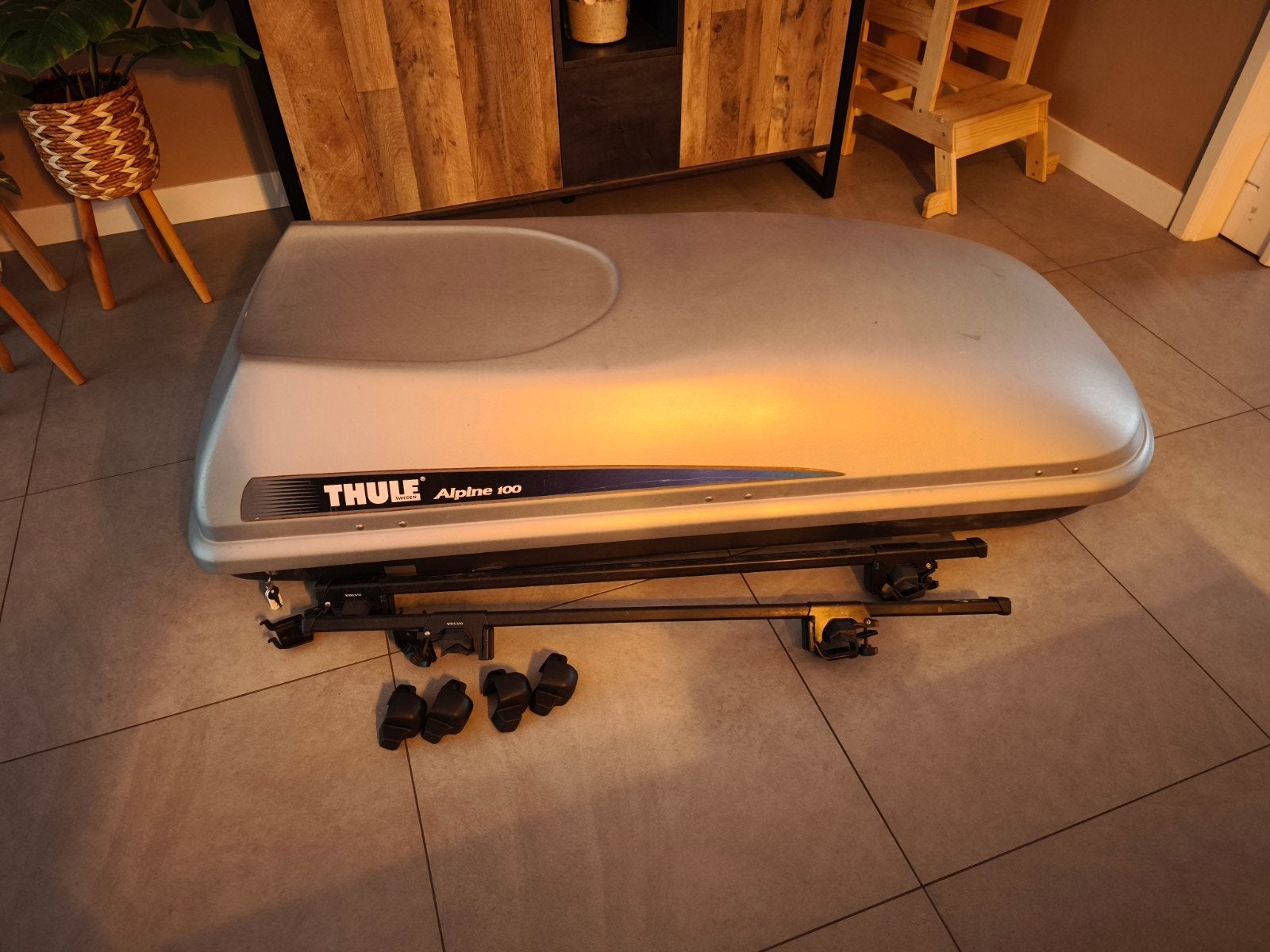 Thule alpine 100 dakkoffer incl dakdragers., Auto diversen, Dakkoffers, Ophalen