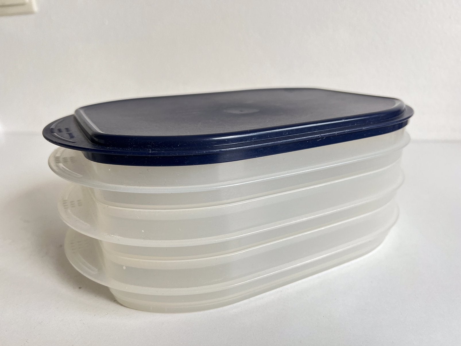 Tupperware trio vleeswarendoos stapeldrie doos blauw, Schaal, Blauw, Ophalen of Verzenden, Zo goed als nieuw